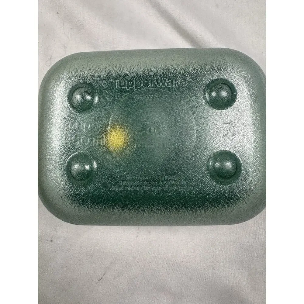 Tupperware Vent ’N Serve 16 oz Microwave Container Green Yellow Lid 3567A